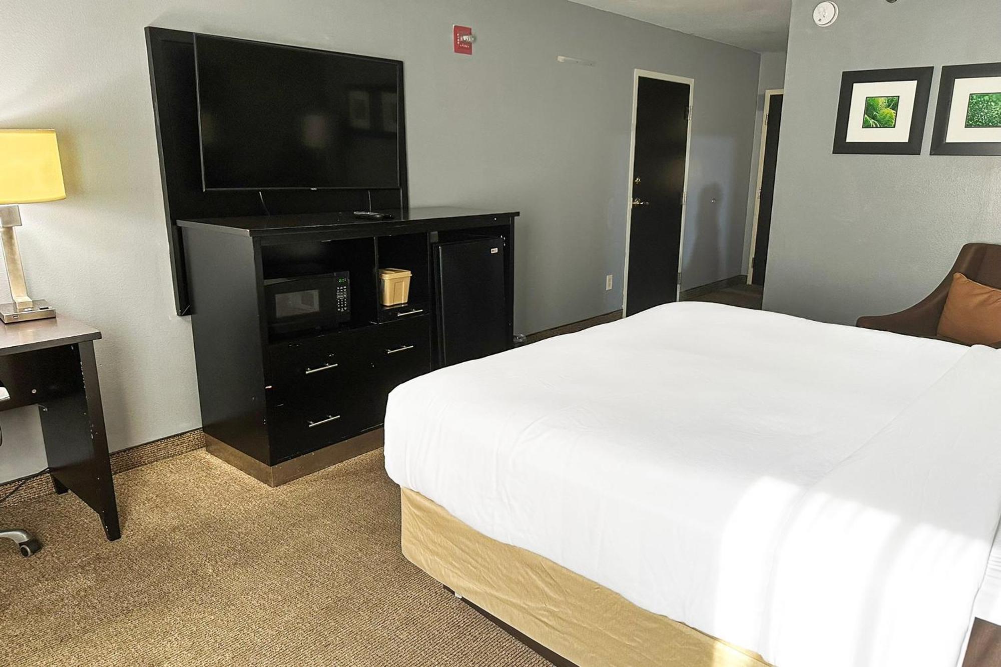 Oyo Hotel Rome West Ga Exterior photo